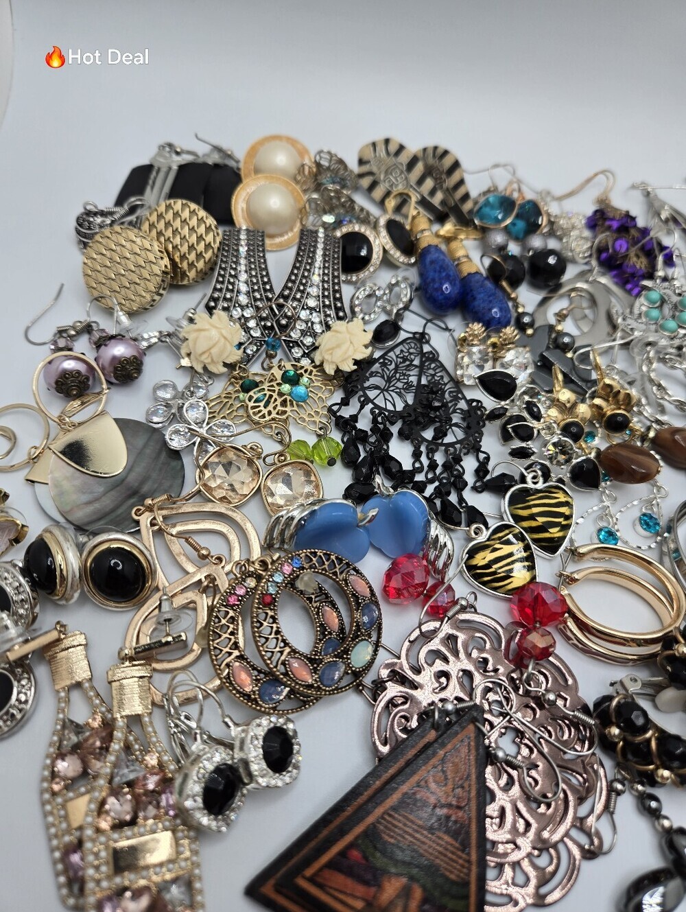 62 Pair Costume Jewelry Earrings Lot 1 Lbs Reseller Craft Wear Mixed Styles